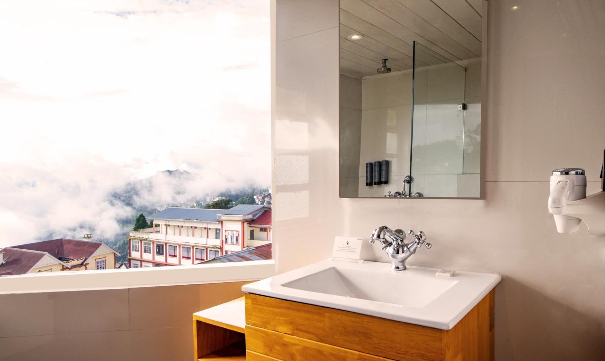 Summit Swiss Heritage &